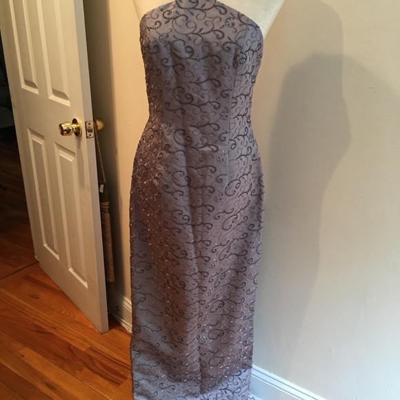 Bob Mackie Boutique beaded gown - Picture 2 of 7